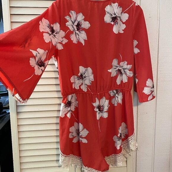 Design Lab Tangerine White Flower Pattern Romper - Picture 9 of 9